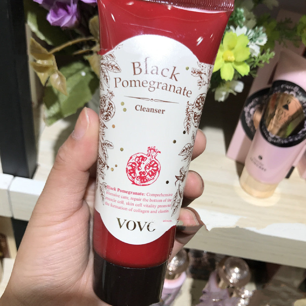 Pomegranate Moist Soft Skin Moisturizing Water
